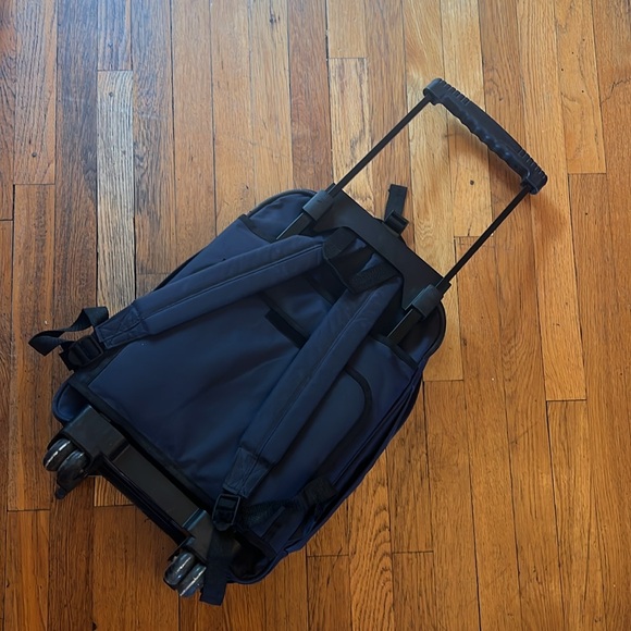 Verucci Carry On Overnight Wheel Expansion - Picture 3 of 5